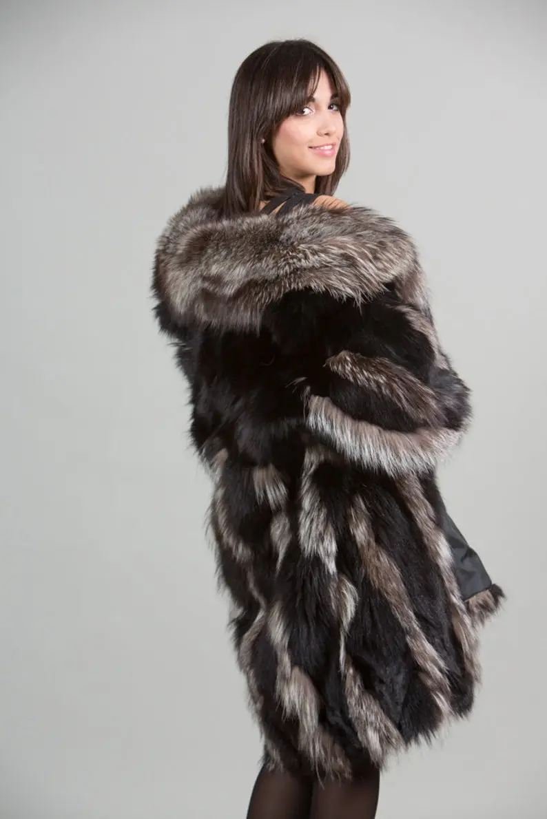 Silver Fox Fur Coat Fox Collar Knee Length