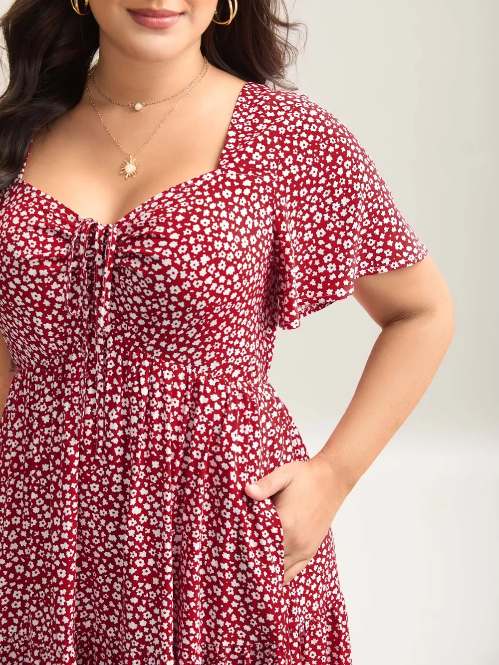 Ditsy Floral Sweetheart Drawstring Pocket Tiered Dress