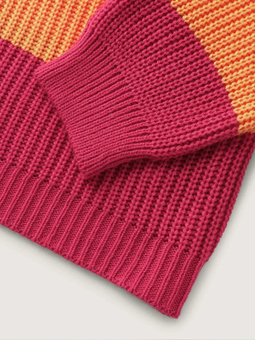 Colorblock Contrast Texture Button Cardigan