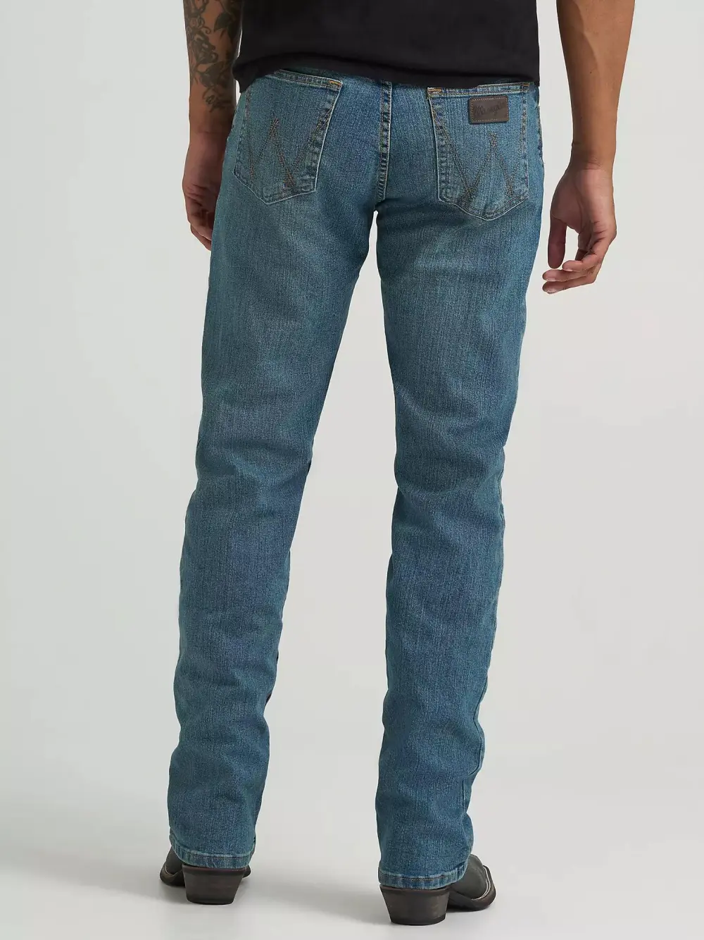 WRANGLER 20X ADVANCED COMFORT 02 COMPETITION SLIM JEAN IN ROOT BEER