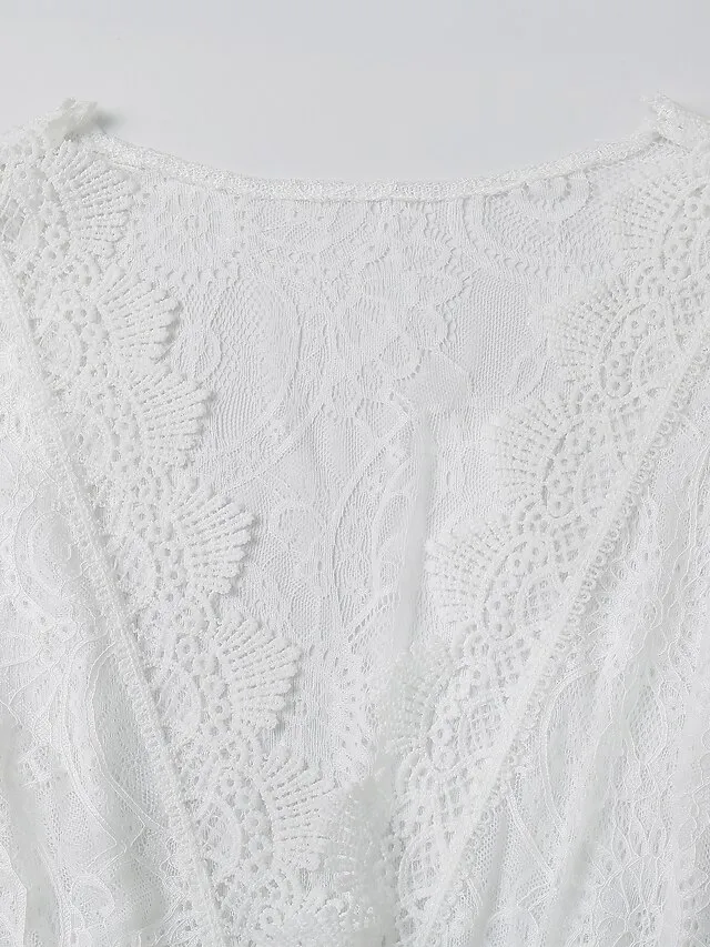 Women's Swimwear Cover Up Beach Top Normal Swimsuit UV Protection Lace Crochet Solid Color White Bathing Suits Modern Vacationy / Sweet / New / Padless