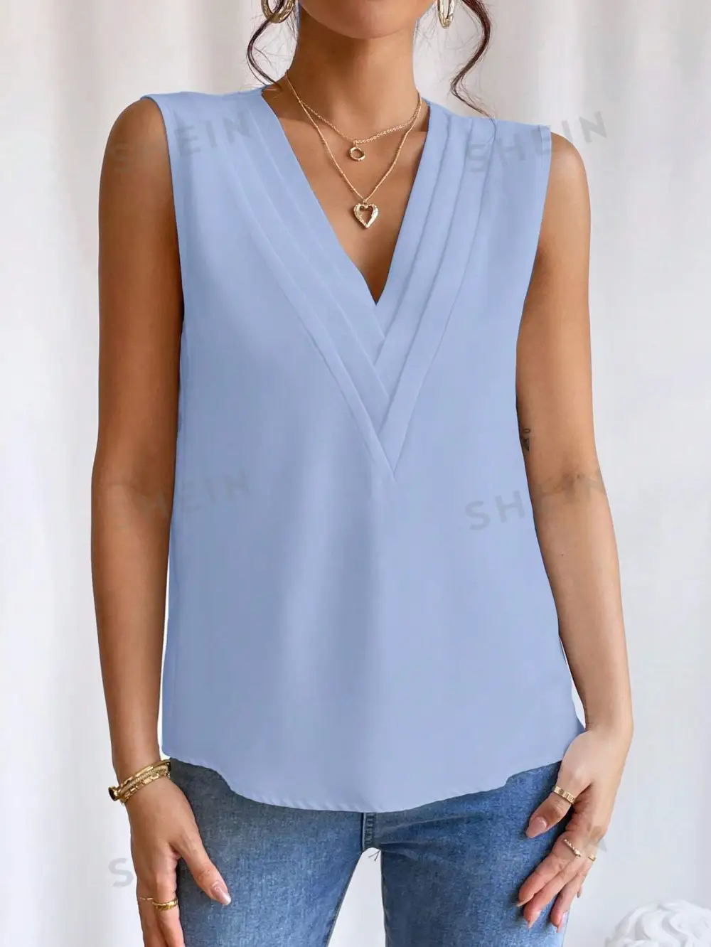 Privé Solid V Neck Sleeveless Blouse