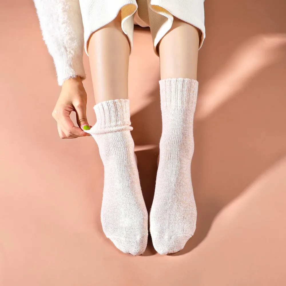 Clothirily Wool Socks- Thick Soft Wool Socks for Women, Vintage Warm Womens Wool Socks, Winter Warm Boot Socks for Women Men
