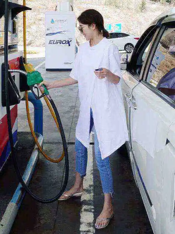 Solid Loose Simple Split-Front T-Shirt Top