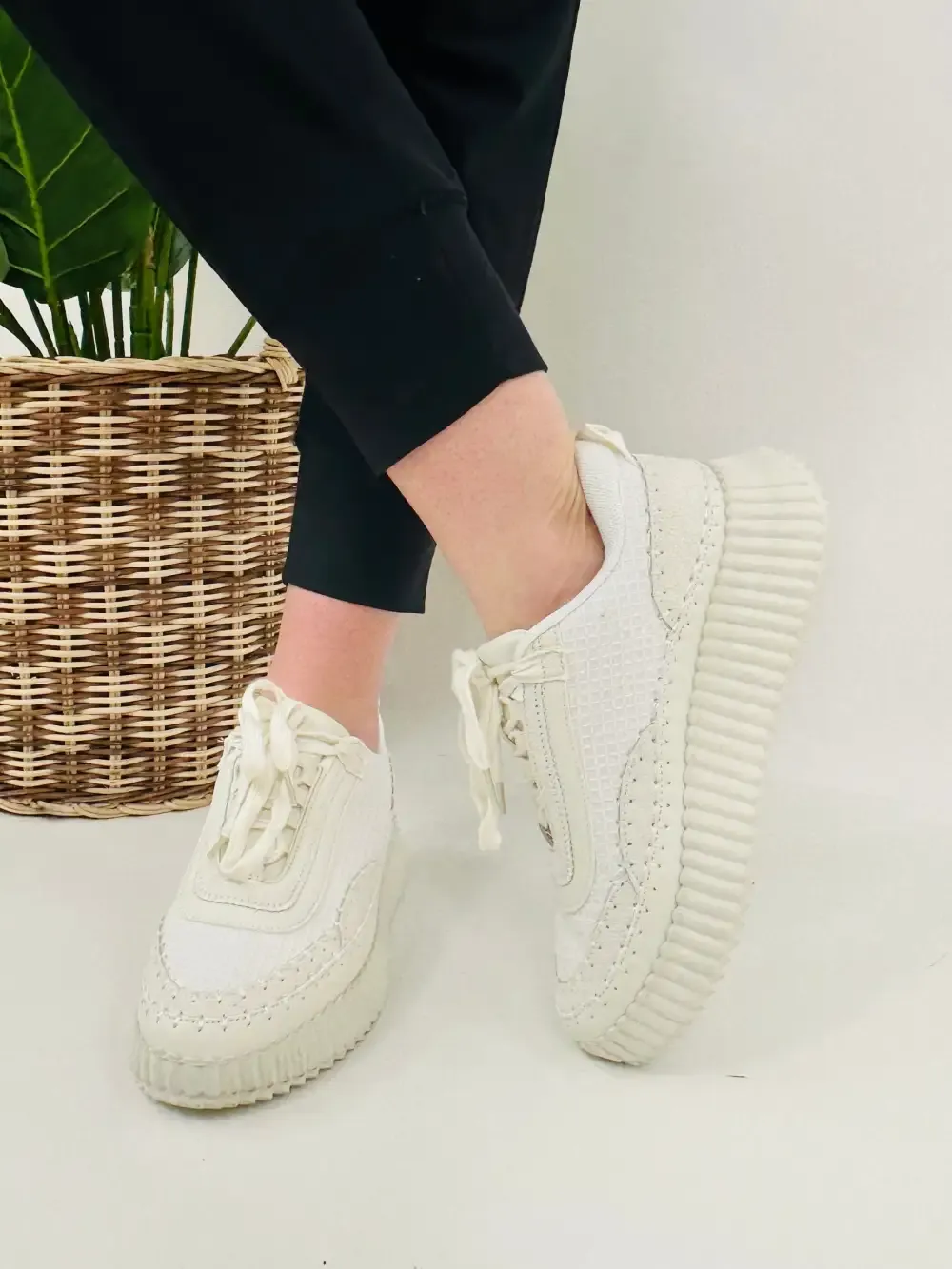 Rise And Stride Sneakers In White