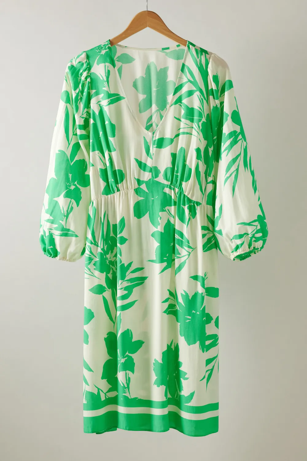 EVANS Curve Green & White Floral Print Mini Dress