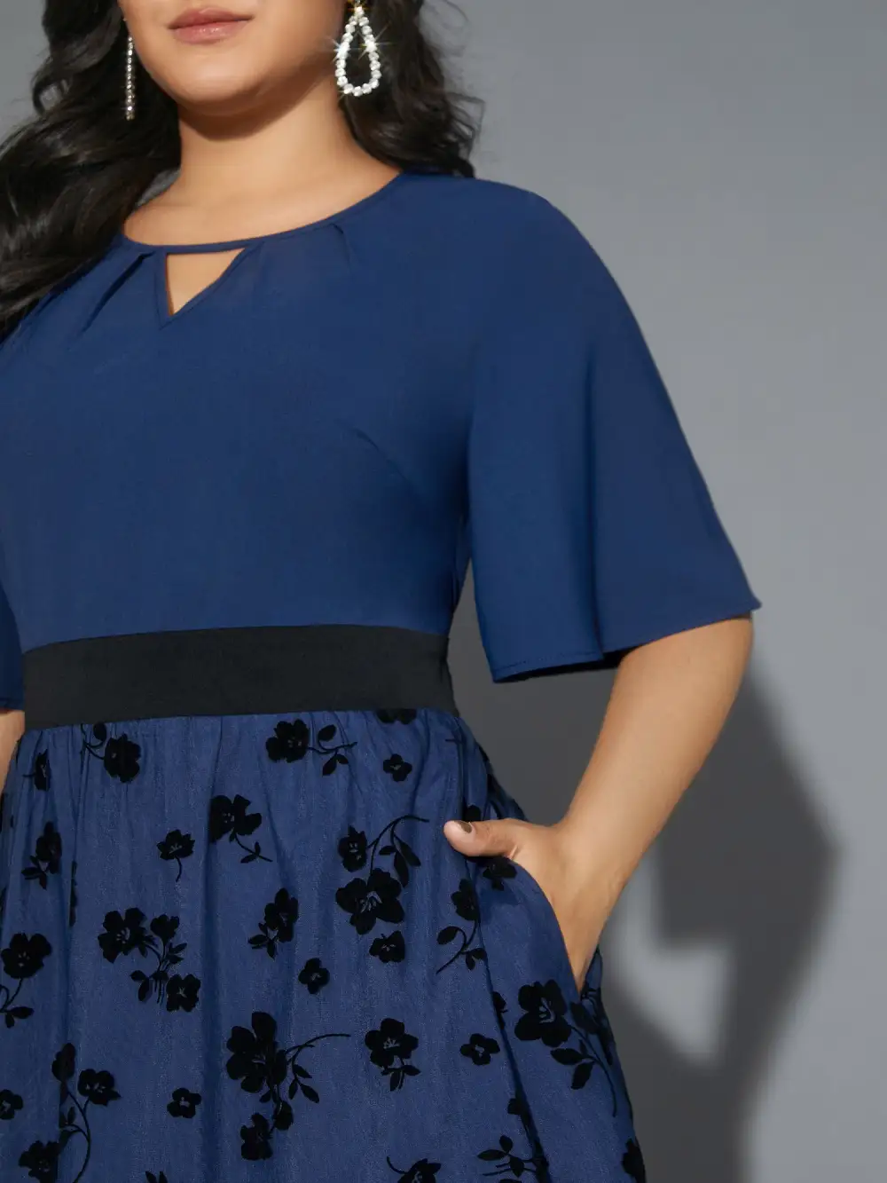 Floral Embroidered Mesh keyhole Dress