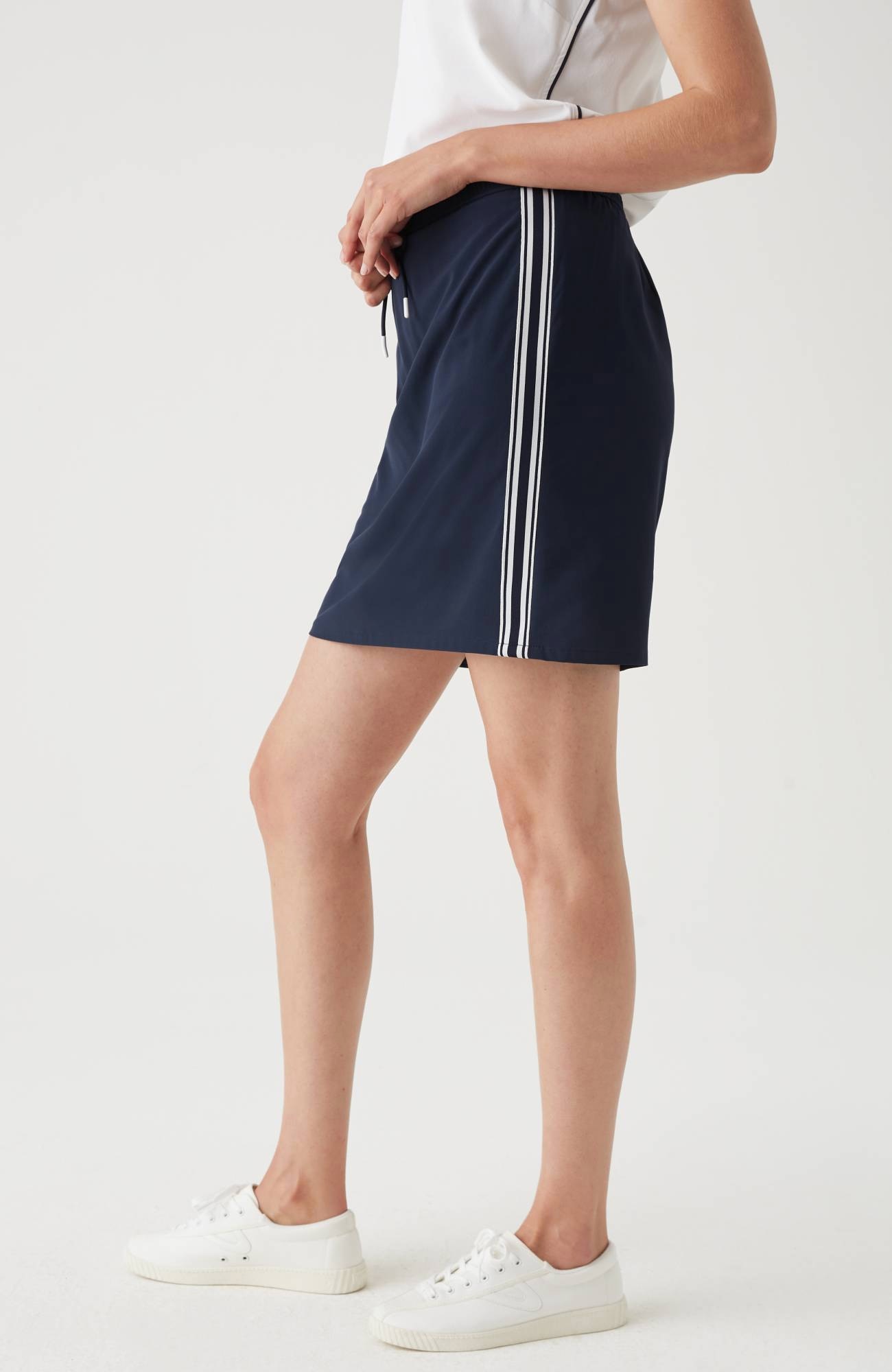 Fit On-The-Go Striped-Detail Skort