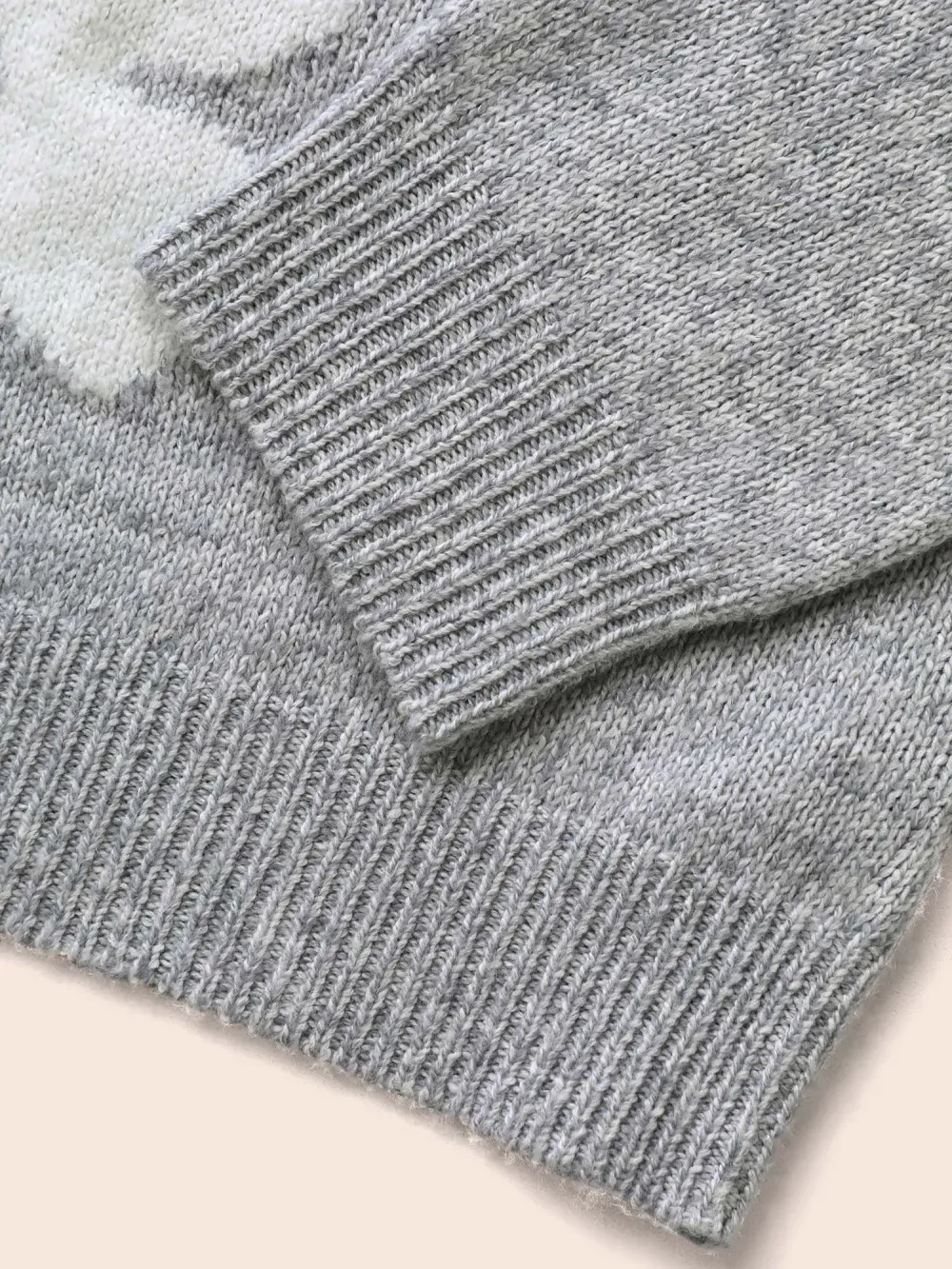 Round Neck Floral Jacquard Pullover