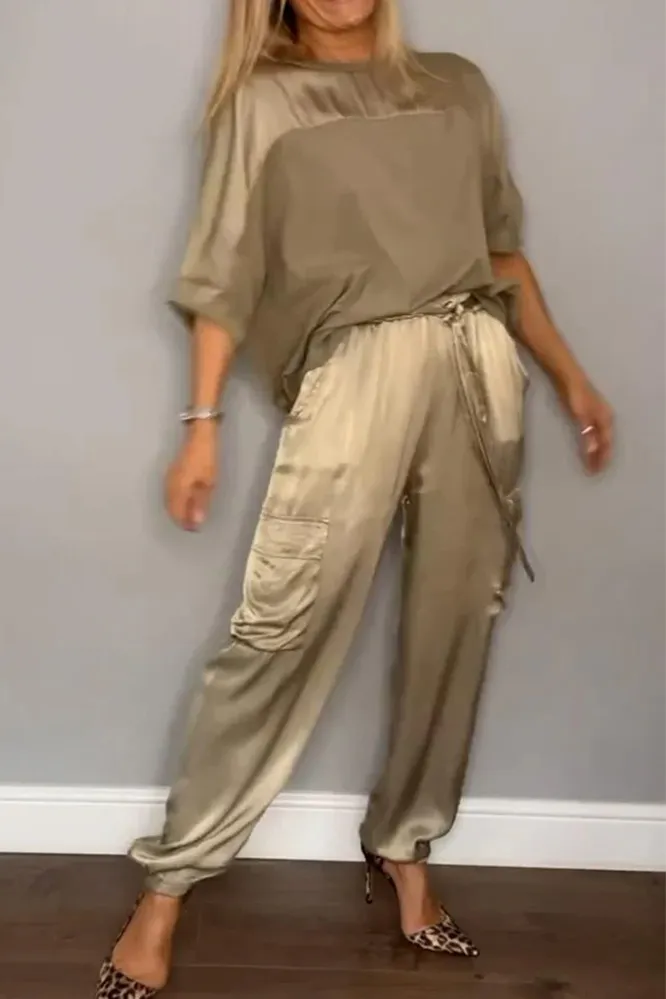 Women's Smooth Satin Half-sleeved Top and Pant Suit Two-piece