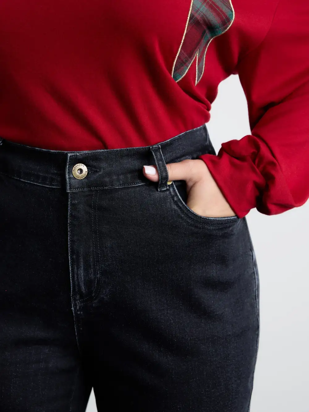 Stretchy Plaid Straight-Leg Jeans