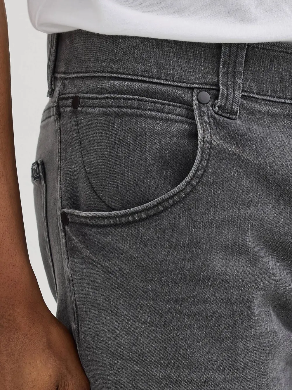 MEN'S UNLIMITED COMFORT FLEX WAIST TAPERED JEAN IN RONNIE