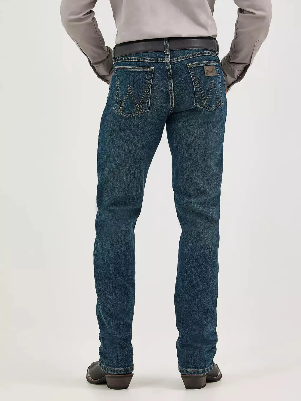WRANGLER 20X ADVANCED COMFORT 02 COMPETITION SLIM JEAN IN ROOT BEER