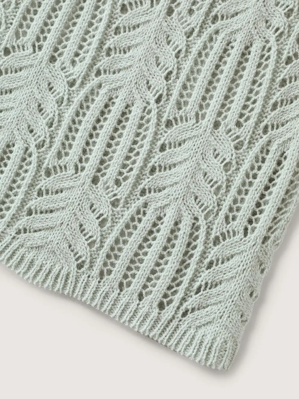 Textured Cut-Out Flared Sleeve Lightweight Pullover