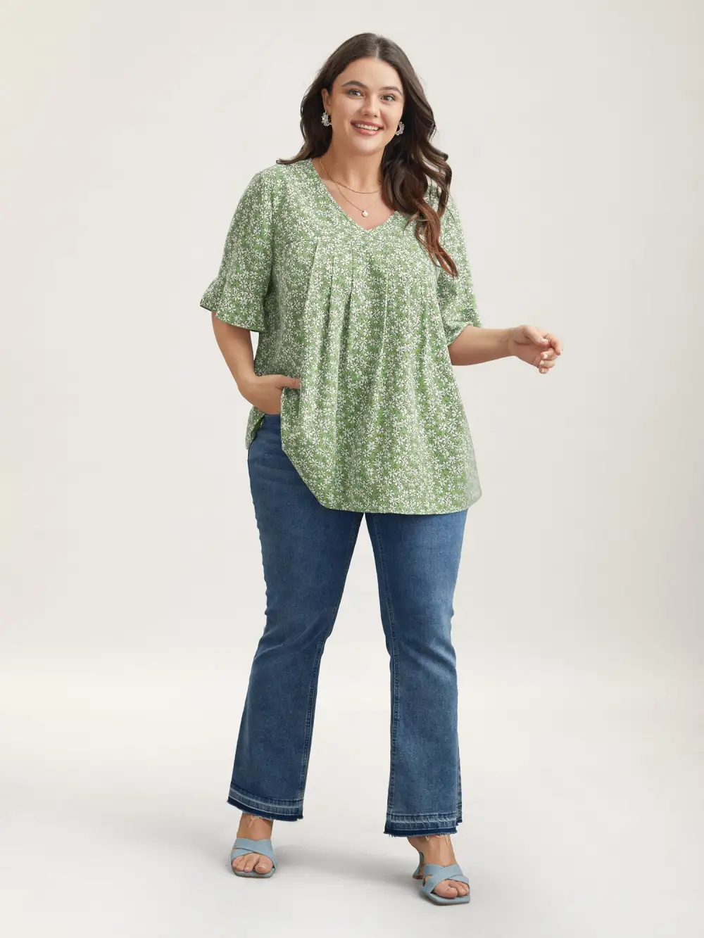 Ditsy Floral Pleated Flared Sleeve Shirt