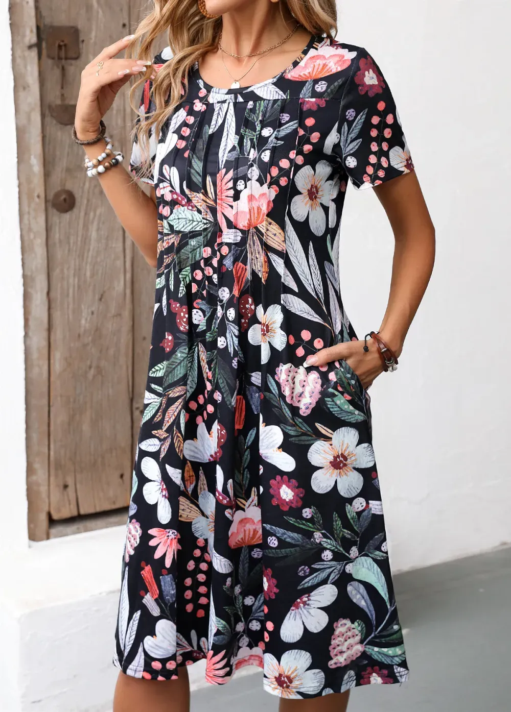 Black Pocket Floral Print Short Sleeve Round Neck Dress