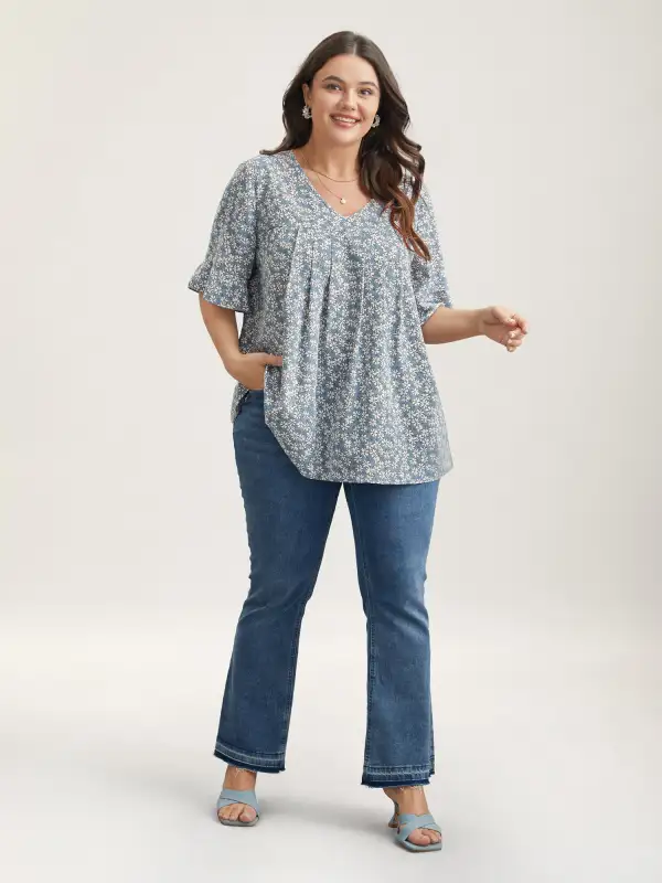 Ditsy Floral Pleated Flared Sleeve Shirt