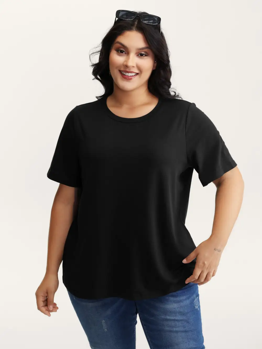 Stretchy Round Neck Solid T-Shirt