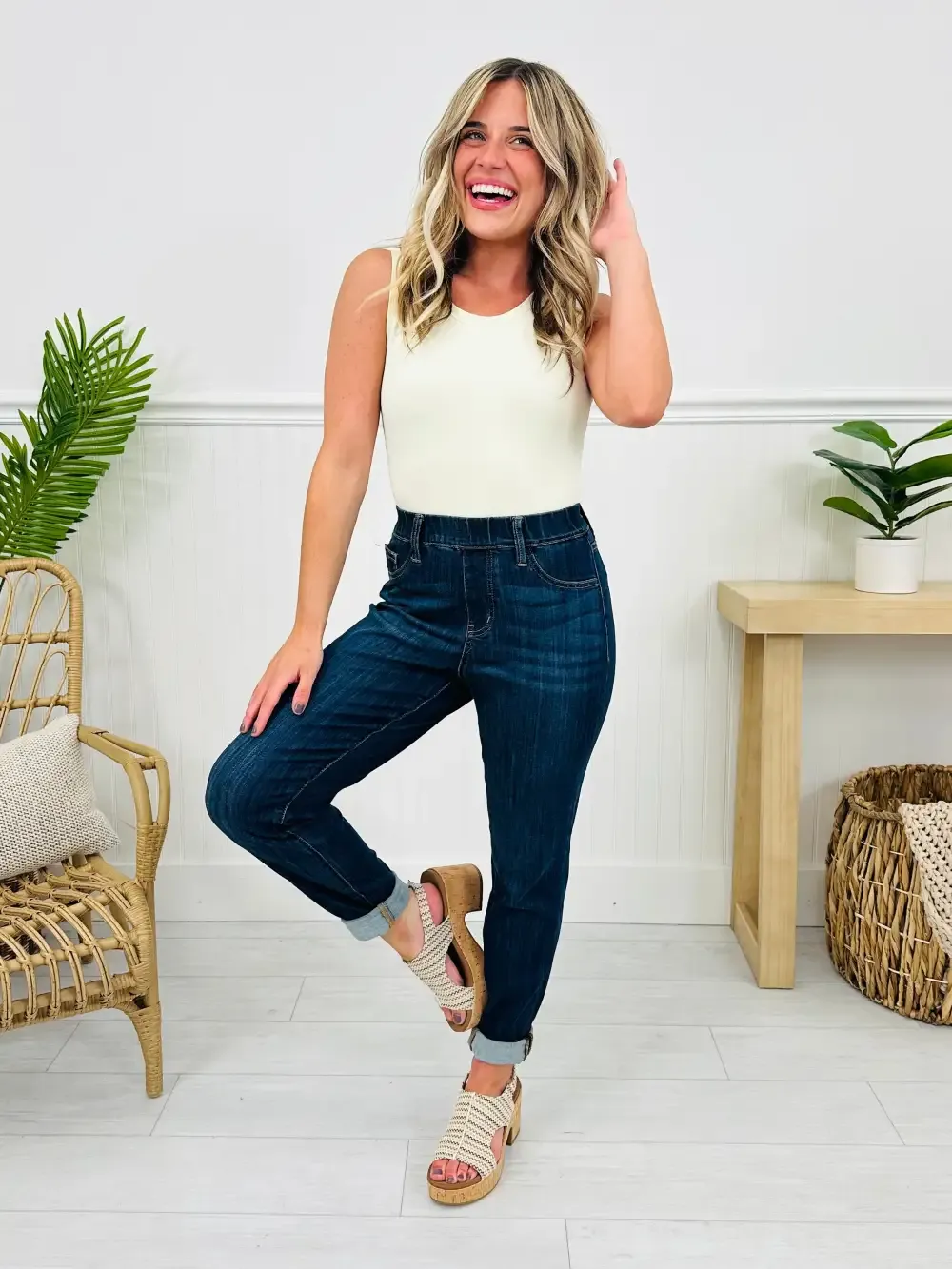 Judy Blue REG/CURVY Pulling Me Back Double Cuff Slim Fit Jeans