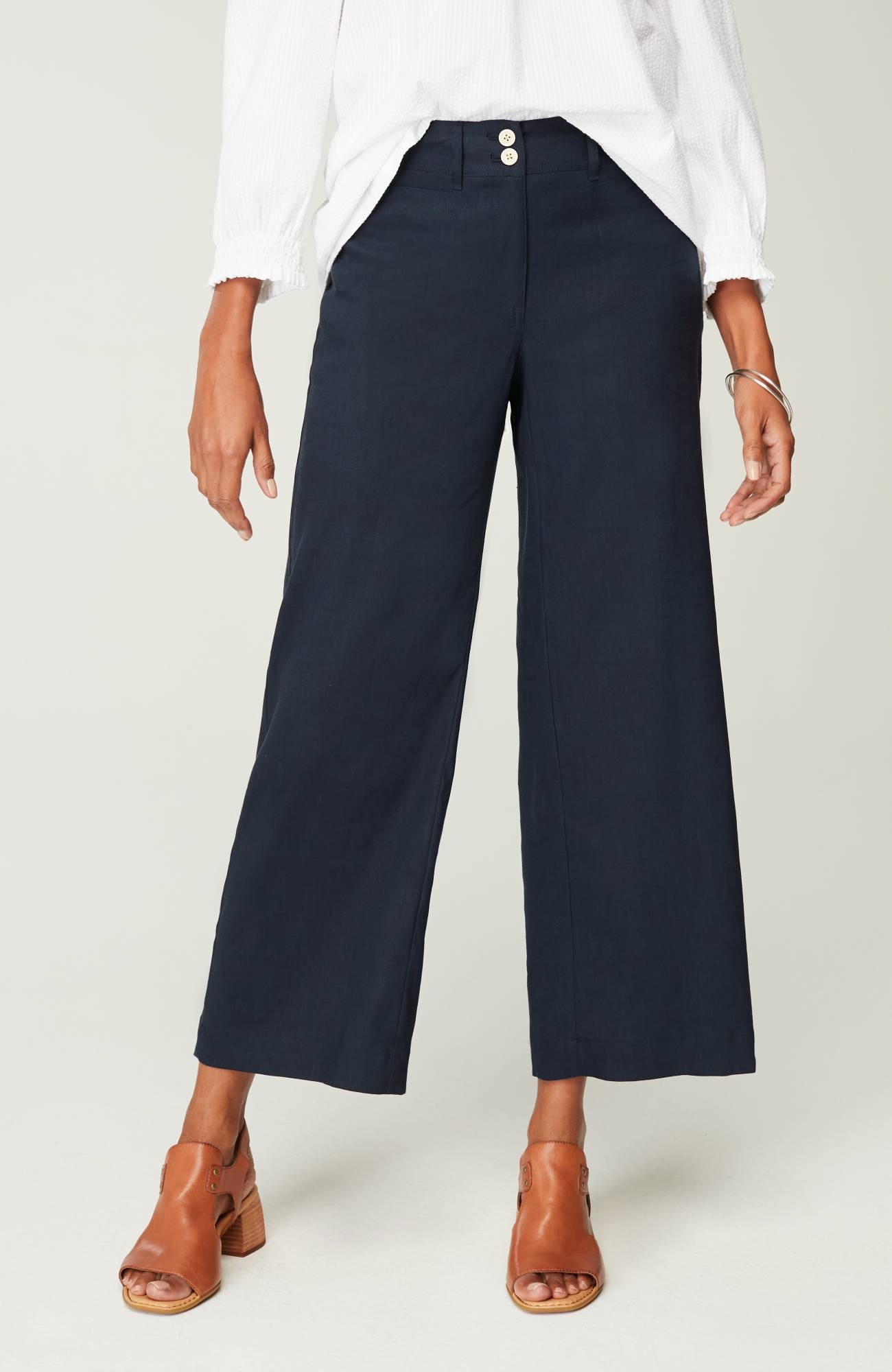linen-stretch wide-leg crops