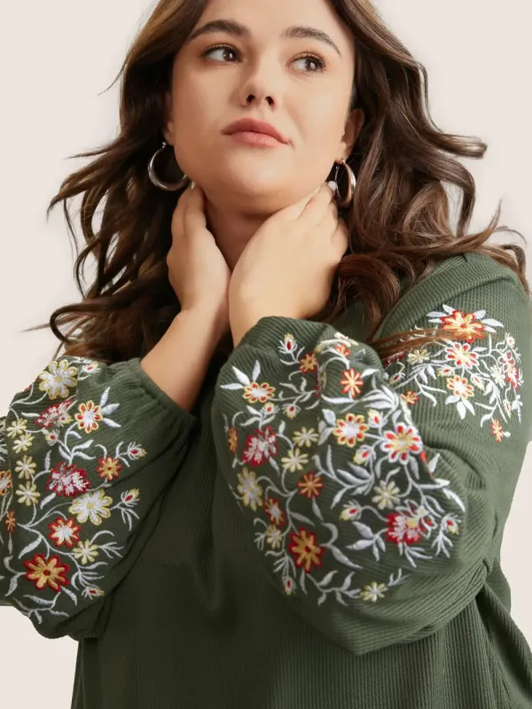 Waffle Knit Floral Embroidered Lantern Sleeve T-Shirt