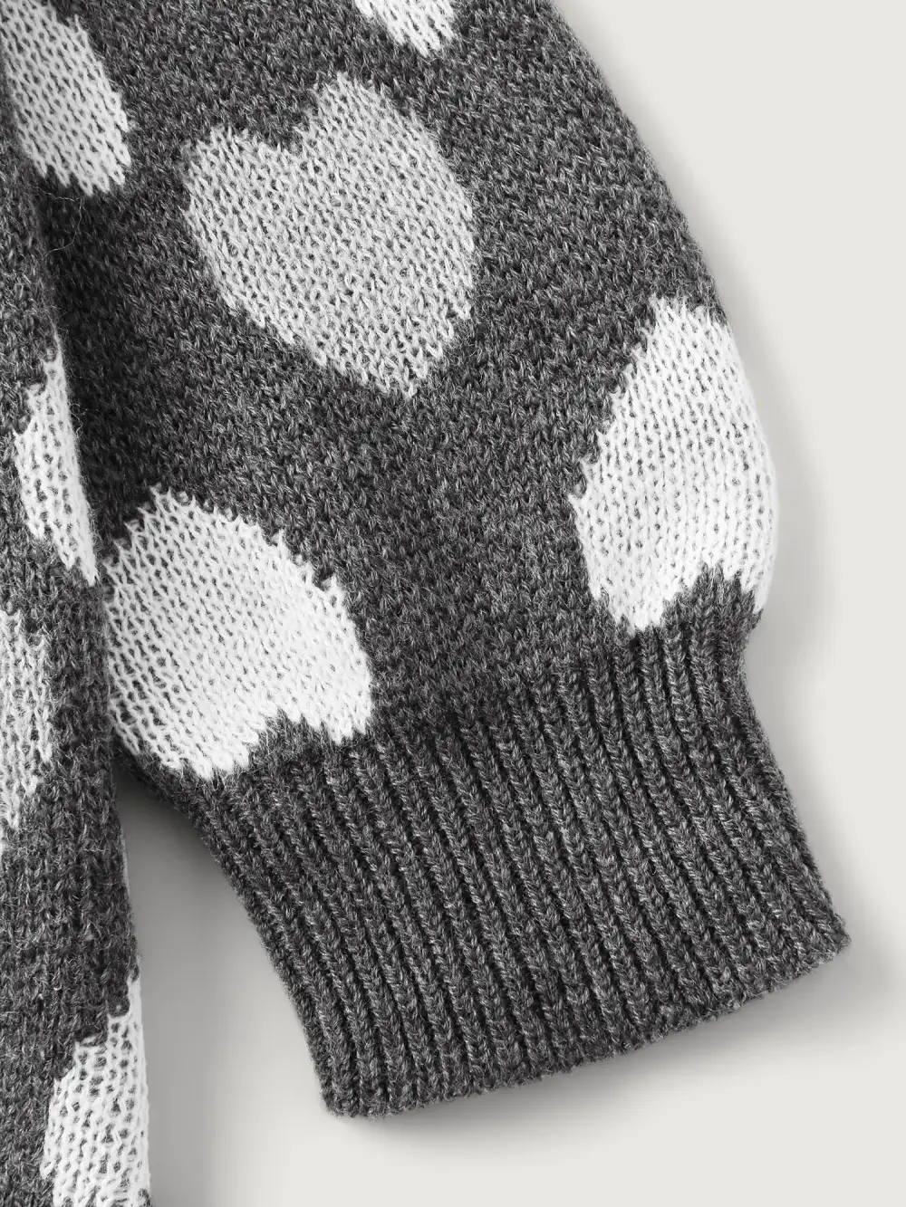 Monochrome Hearts Slit Round Neck Pullover