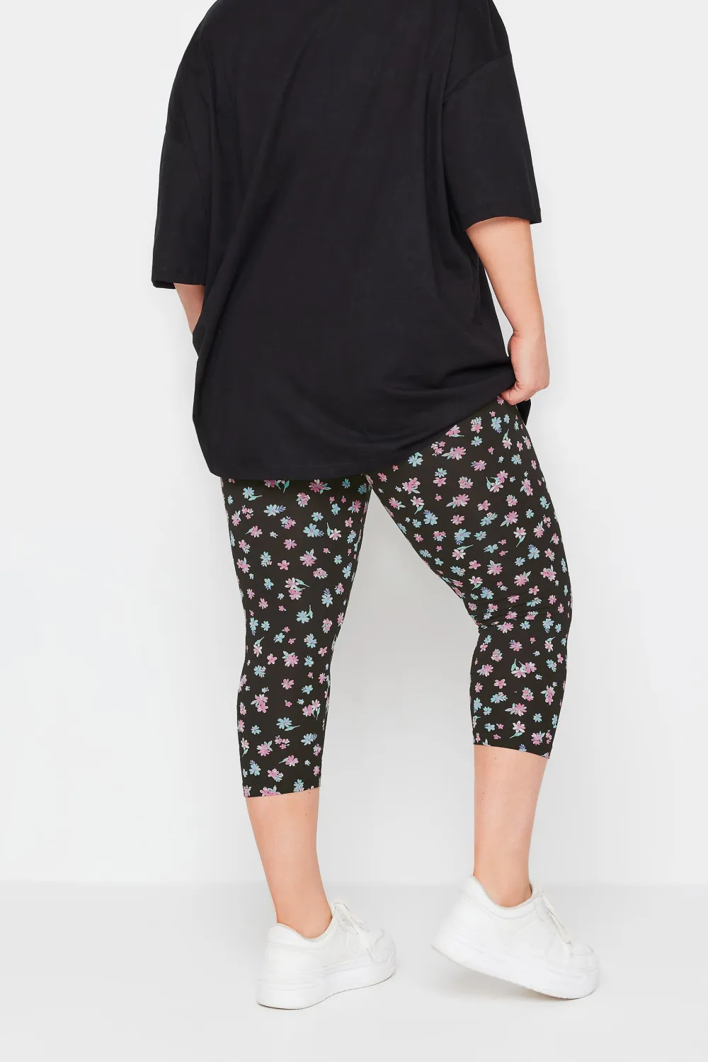 YOURS Curve 2 PACK Black & Blue Floral Print Cropped Leggings