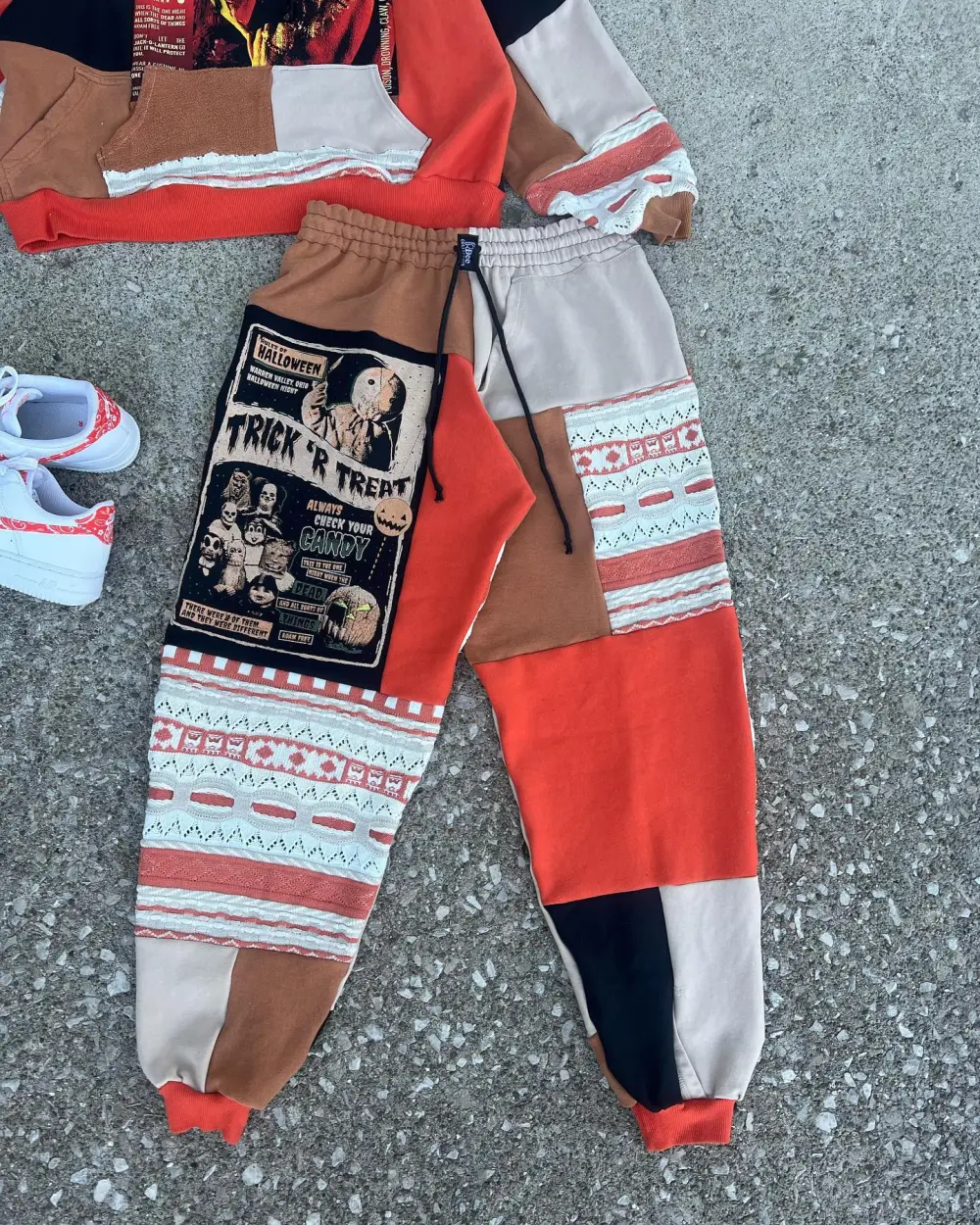 2 piece set tops and bottoms how perfect and cozy piece for your Halloween day