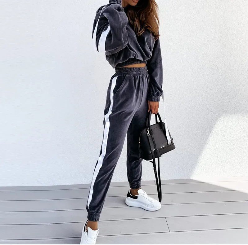 Simple pure color leisure sports suit