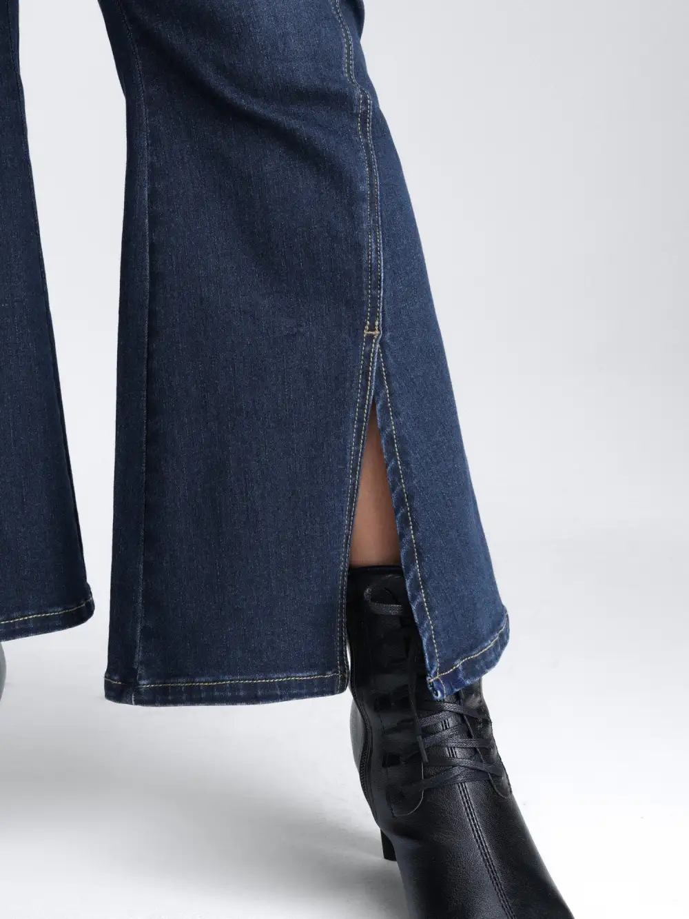 Slit Flared Hem Bootcut Jeans