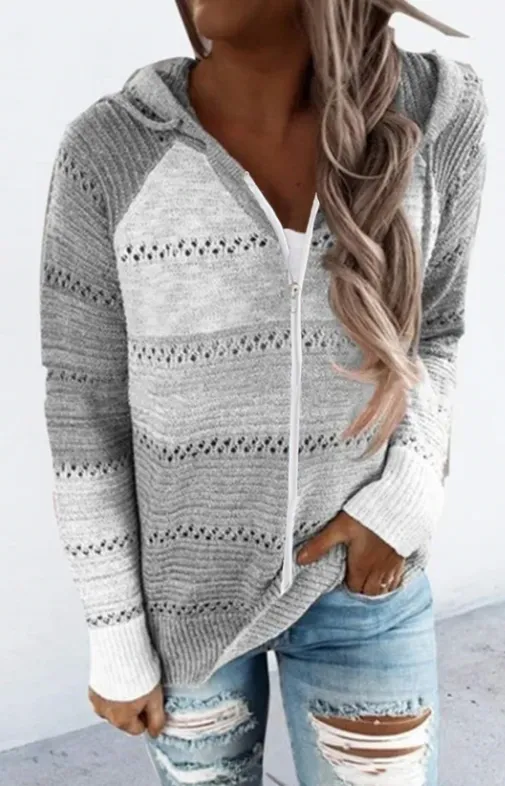 Contrast Color Knitted Zipper Lightweight Tops