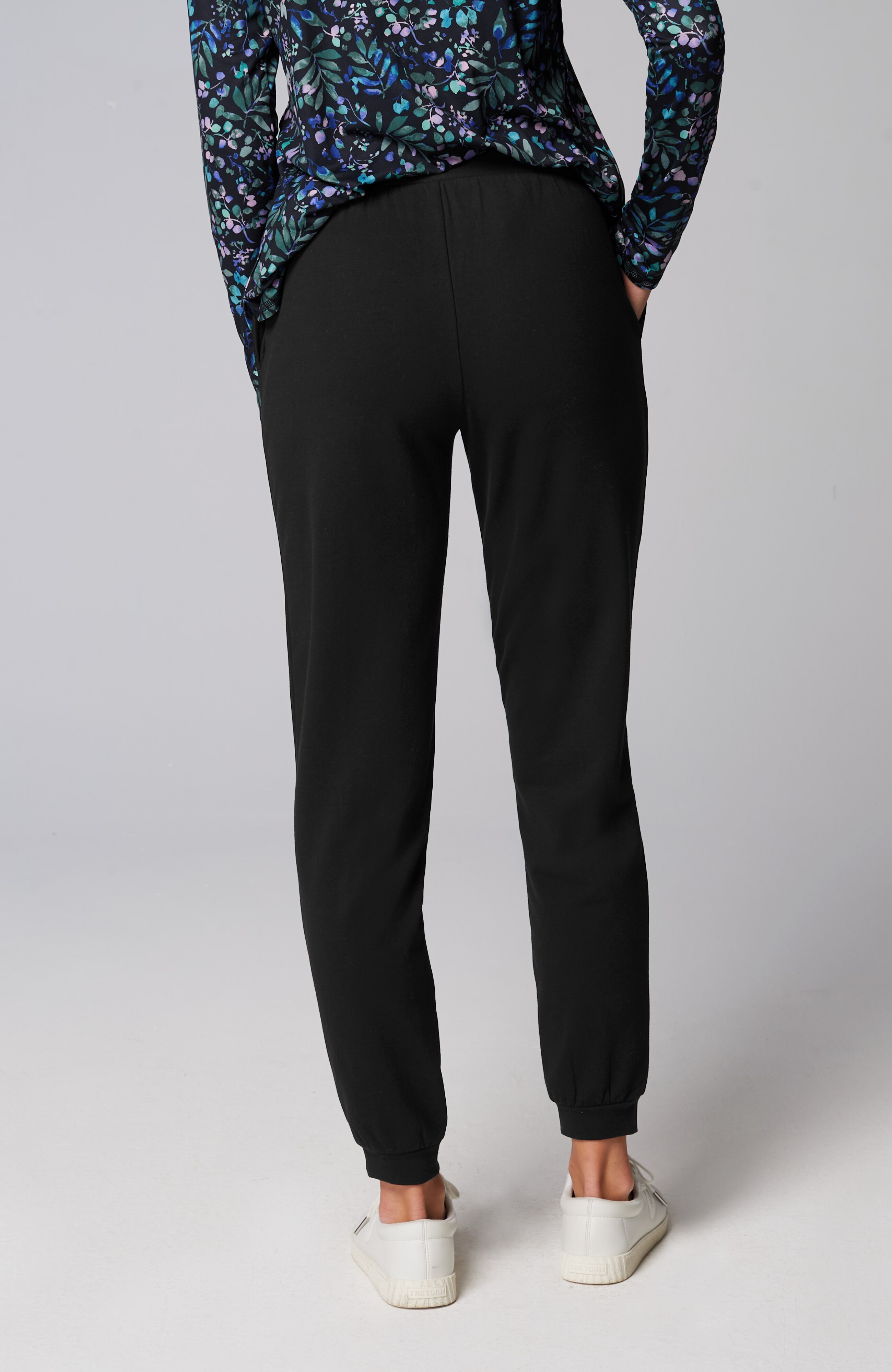 Fit Fleece Slim-Ankle Joggers