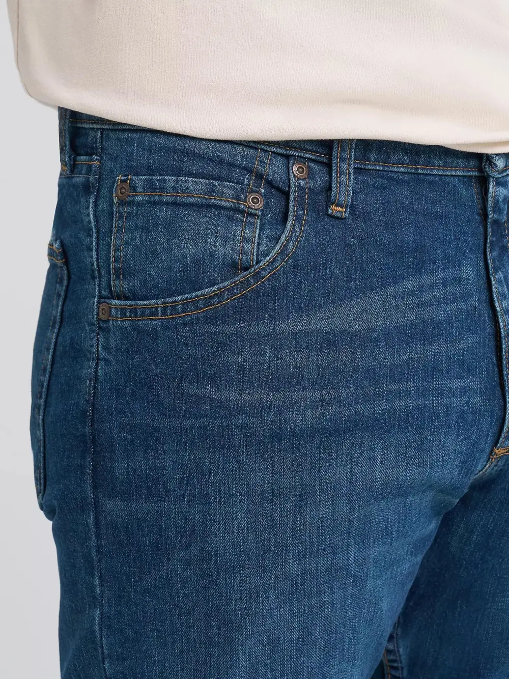 WRANGLER FIVE STAR PREMIUM DENIM FLEX FOR COMFORT STRAIGHT FIT JEAN IN TOMBSTONE