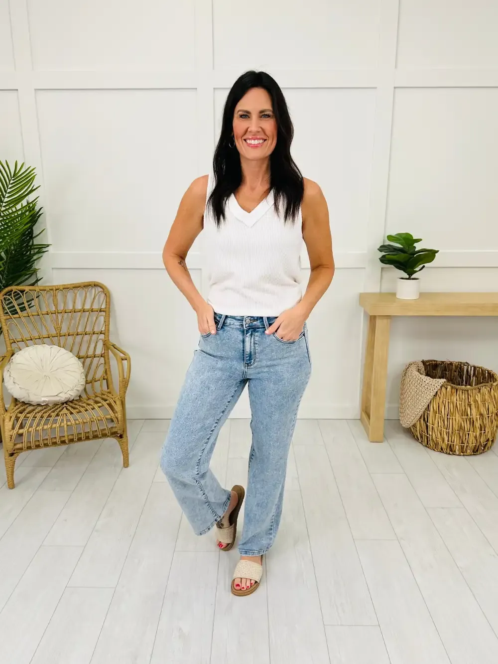 Judy Blue Caught Feelings Straight Fit Jeans