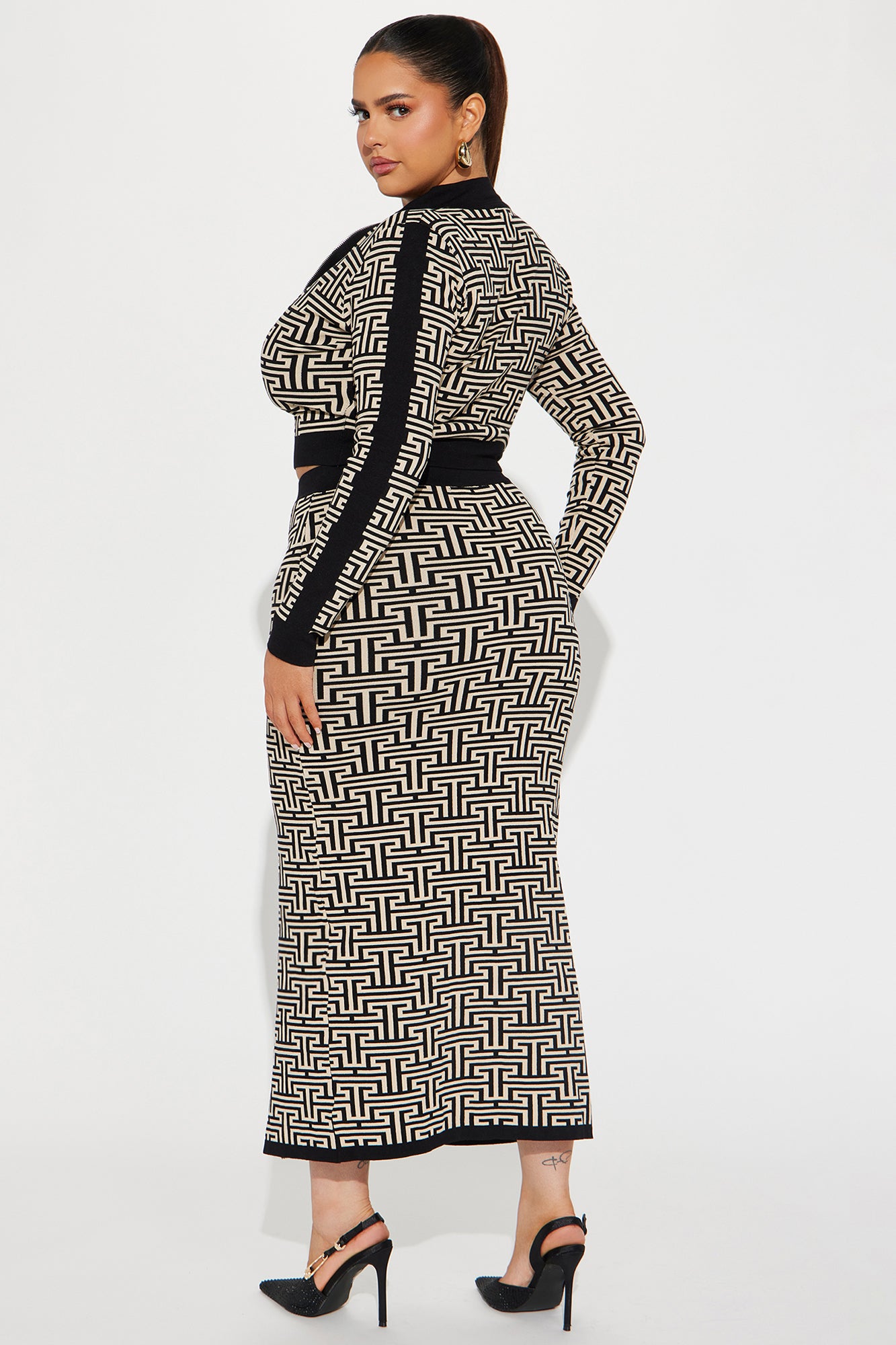 Luxe Attitude Sweater Skirt Set - Black/combo