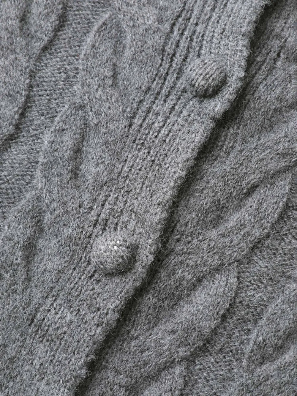 Cable Knit Round Neck Button Knit Cardigan