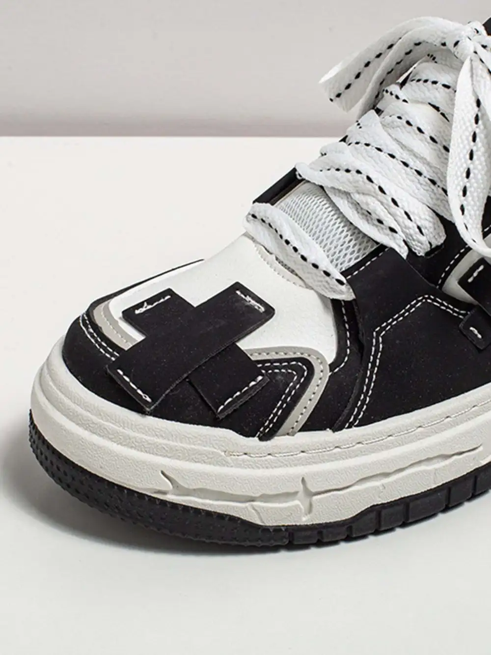 Versatile Thick-soled Board Shoes