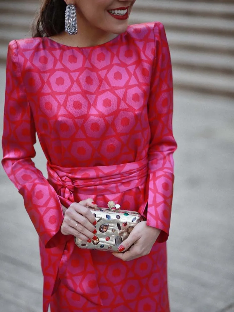 Elegant Geometric Print Long-Sleeve Midi Dress