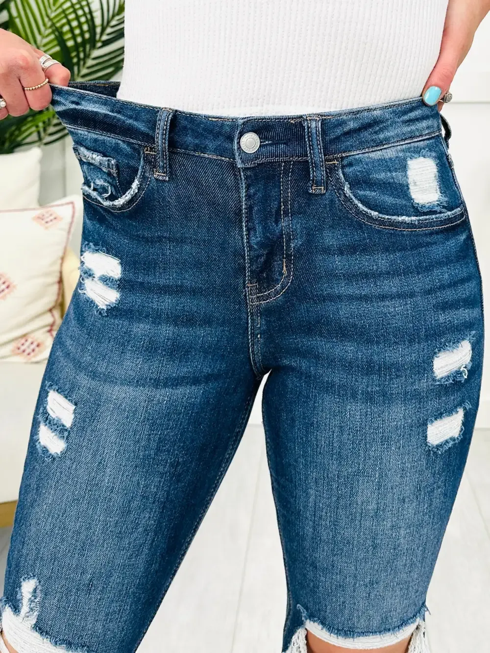 You're My Lover 2.0 Cropped Straight Leg Jeans