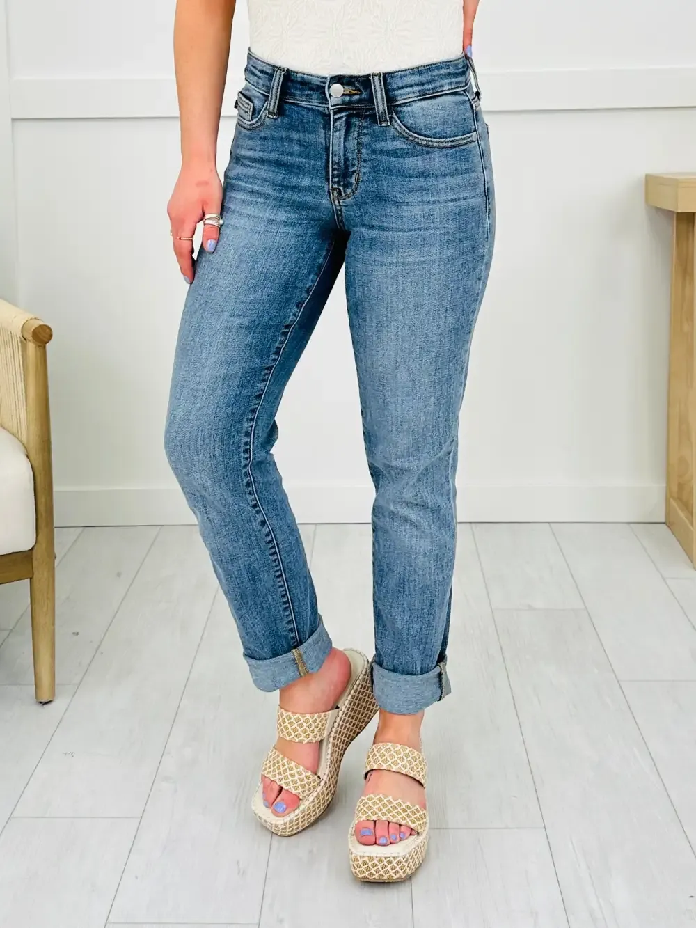Judy Blue Instant Classic Slim Fit Jeans in Reg/Curvy