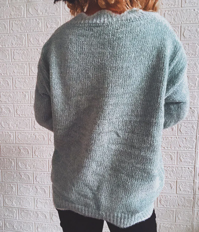 Wave Edge V-Neck Casual Sweater