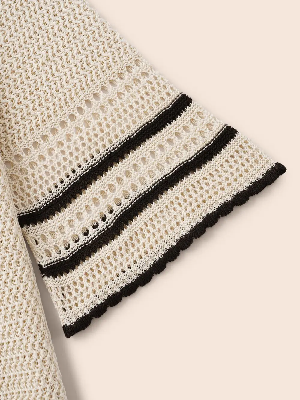 Solid Contrast Trim Bell Sleeve Cardigan