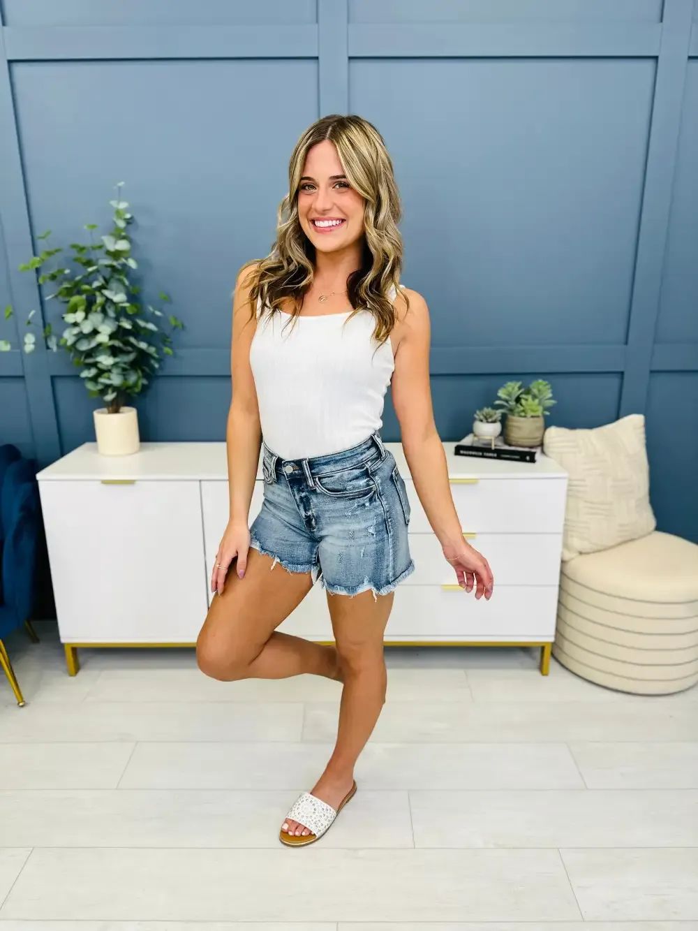 Judy Blue REG/CURVY Summer Snatch Double Button Midrise Adjustable Shorts