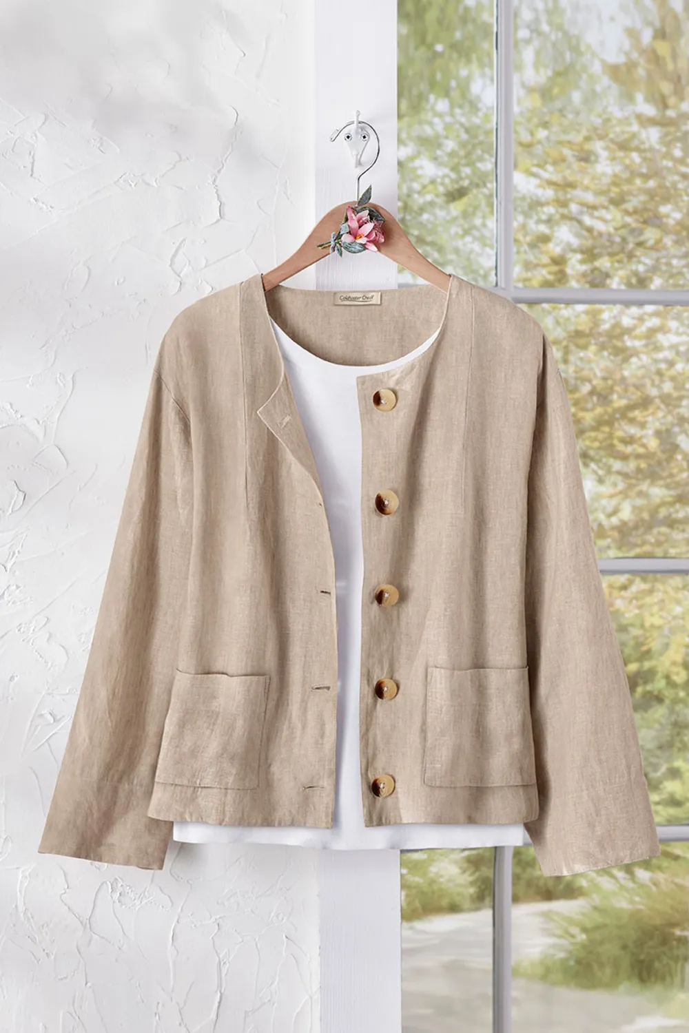 Cropped Linen Button-Front Jacket