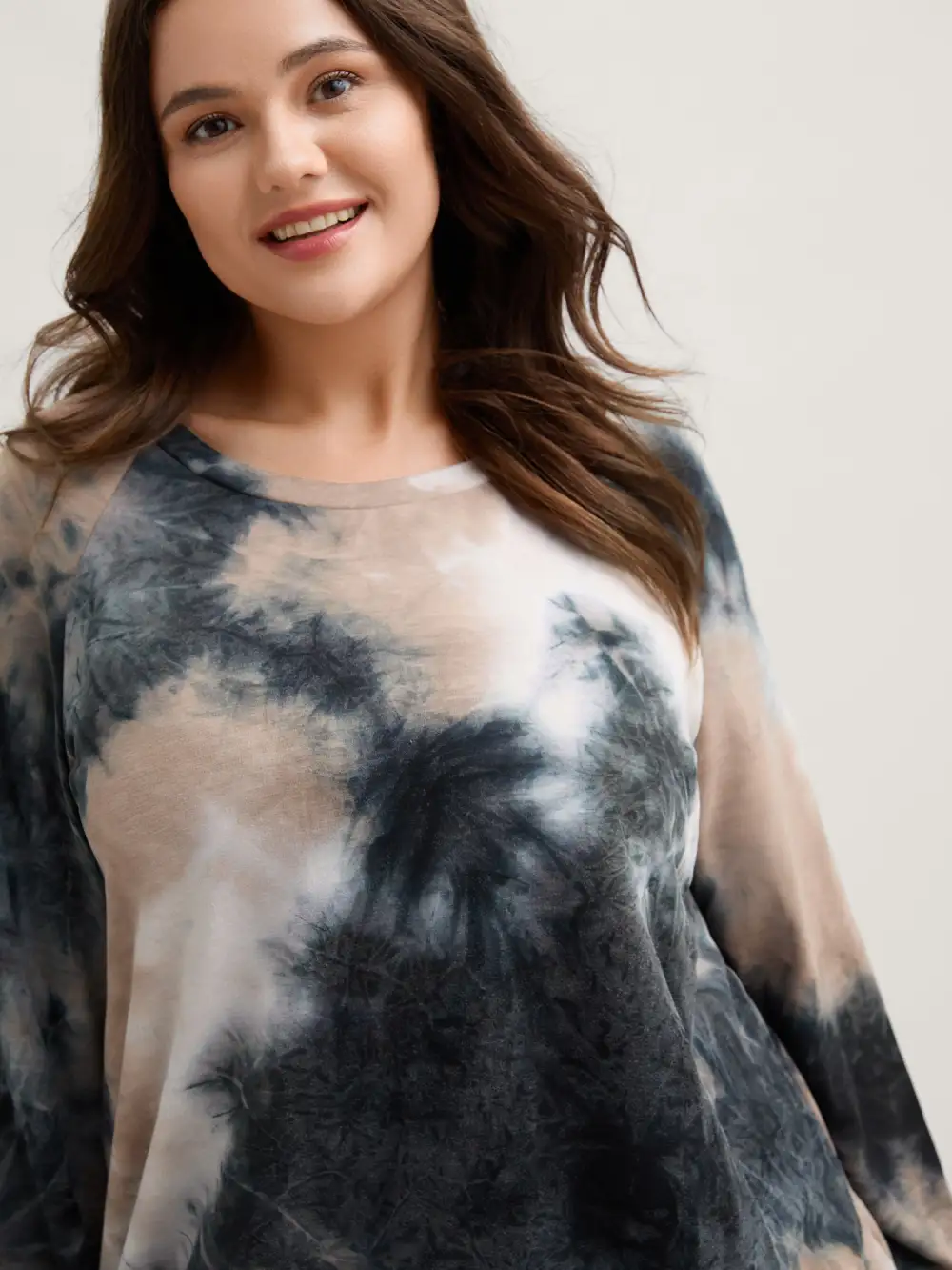Round Neck Tie-Dye Sweatshirt