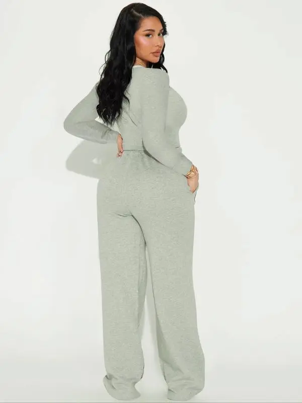 Women’s 2-Piece Activewear Set – Long Sleeve Top & Side Stripe Pants