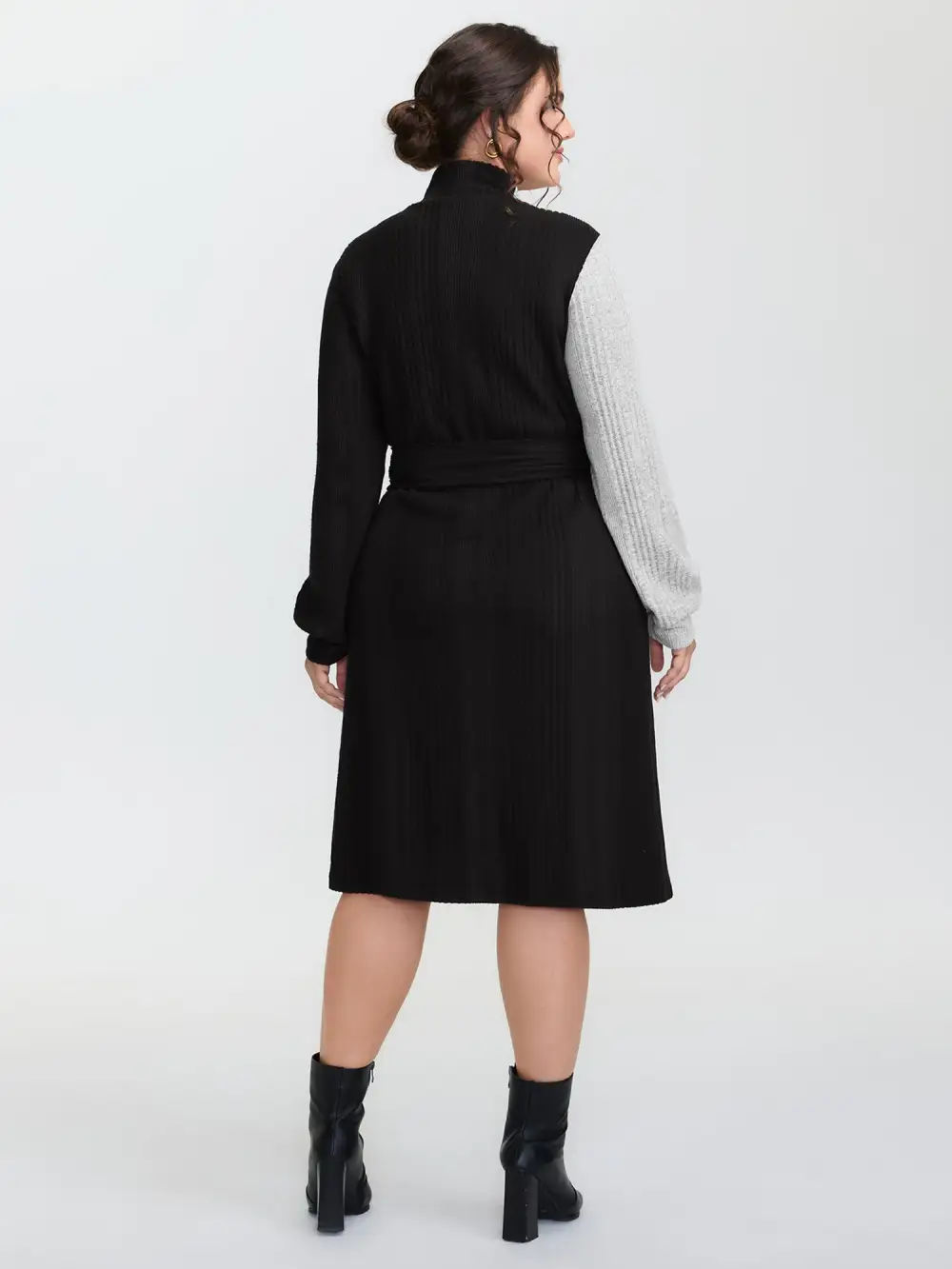 Colorblock Belted Ribbed Midi Dress
