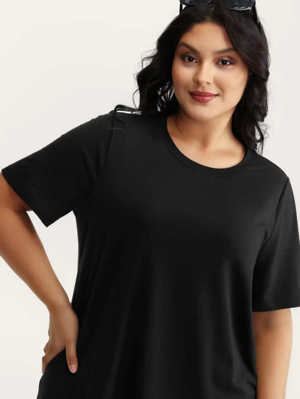 Stretchy Round Neck Solid T-Shirt