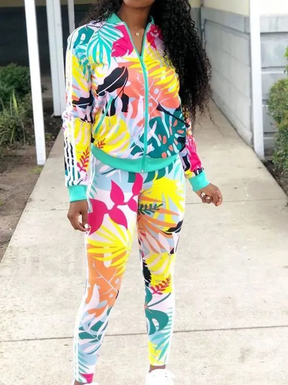 Yellow 2 piece set tops and bottoms how perfect and cozy piece for your Halloween day