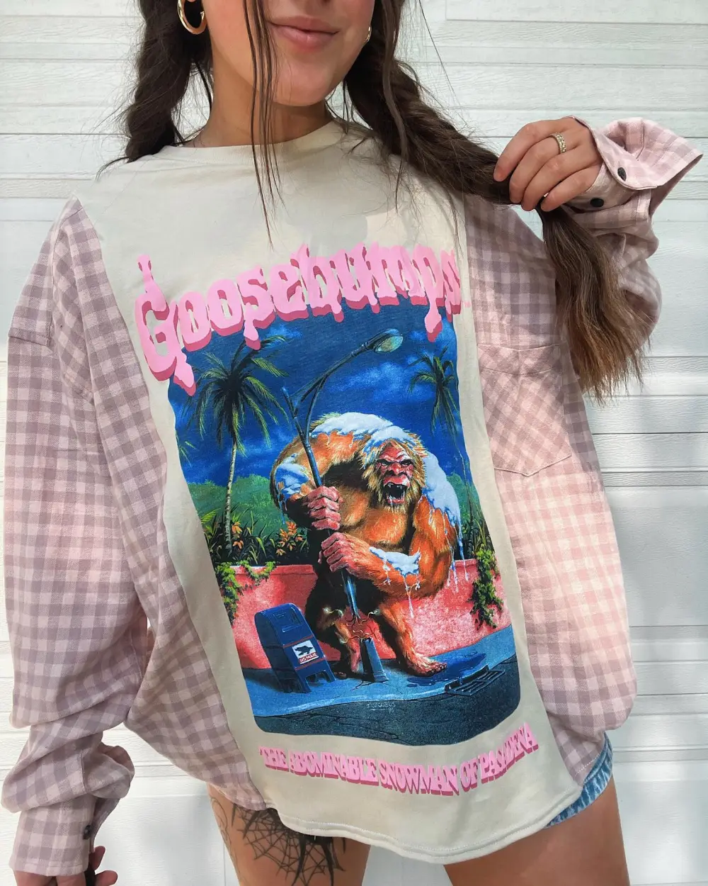 White hoodie sweatshirts how perfect and cozy piece for your Halloween day